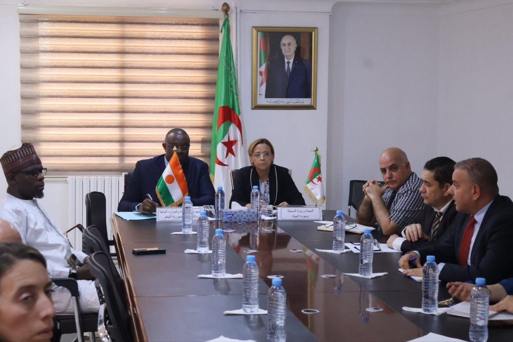 وزيرة البيئة وجودة الحياة الجزائرية تستقبل نظيرها النجيري لبحث سبل وأفاق التعاون الثنائي بين البلدين