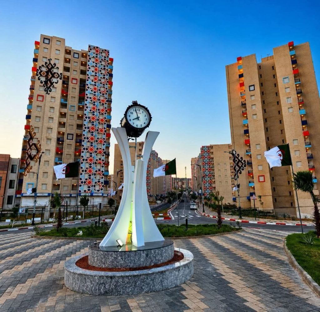 في عيد الاستقلال.. الرئيس تبون يدشن أكبر قطب سكني متكامل بالرحمانية