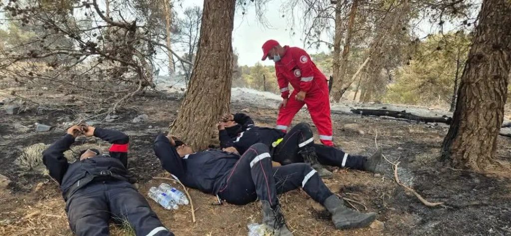 الهلال الأحمر الجزائري يطلق حملة تضامنية عاجلة لدعم الولايات الشرقية المتضررة من الحرائق