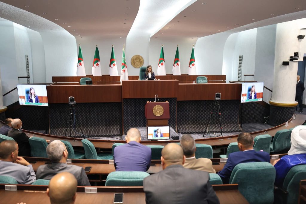 خليدة بوفدش: رئاسة المجلس الشعبي الوطني تكليف ومسؤولية دستورية تستوجب العمل بروح الفريق الواحد