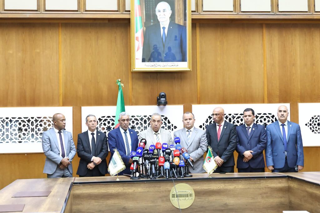 ست كتل برلمانية وممثلو أحزاب سياسية يصطفون خلف ترشح خليدة بوفدش لرئاسة المجلس الشعبي الوطني