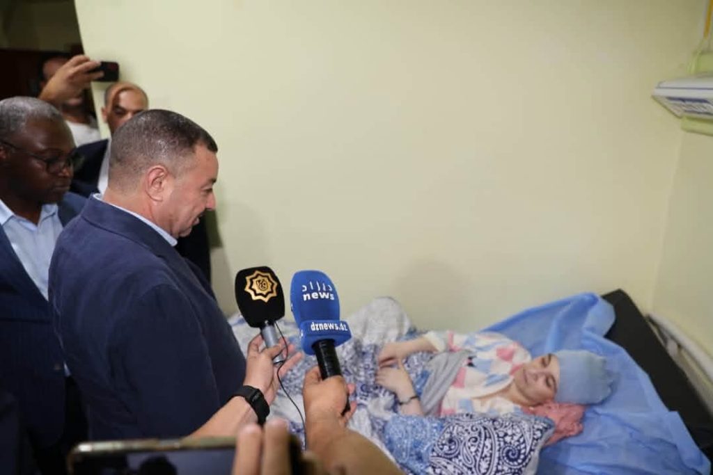 الجزائر.. إنزال وزاري بعنابة للوقوف على عملية إخماد الحرائق