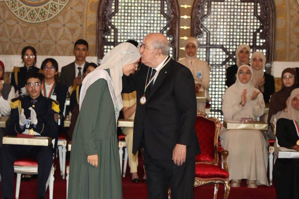 عباقرة الجزائر يخصون  الرئيس تبون بتكريم خاص!