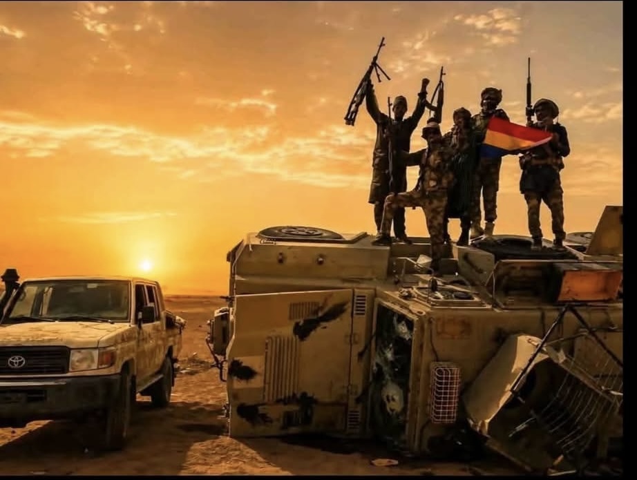اليوم الثالث من معركة أنفيف.. مسيّرات “شاهد” الإيرانية تدخل الحرب واستسلام جنود ماليين تحت نيران الأزواد