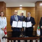 الجزائر وتونس تبحثان تعزيز التعاون الجمركي وتوقعان اتفاقية توأمة