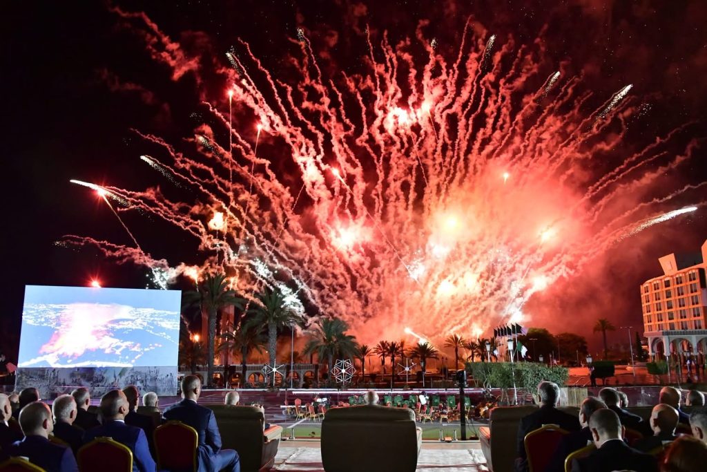 احتفالات عيد استقلال الجزائر تخطف الأنظار تحت إشراف الرئيس تبون