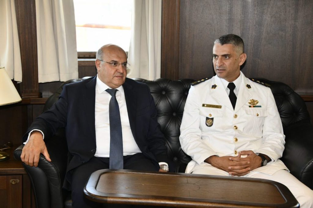 السفينة الشراعية «الملاح» فخر القوات البحرية الجزائرية ترسو بميناء مالطا