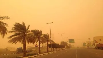 زوابع رملية ورياح قوية تجتاح جنوب الجزائر