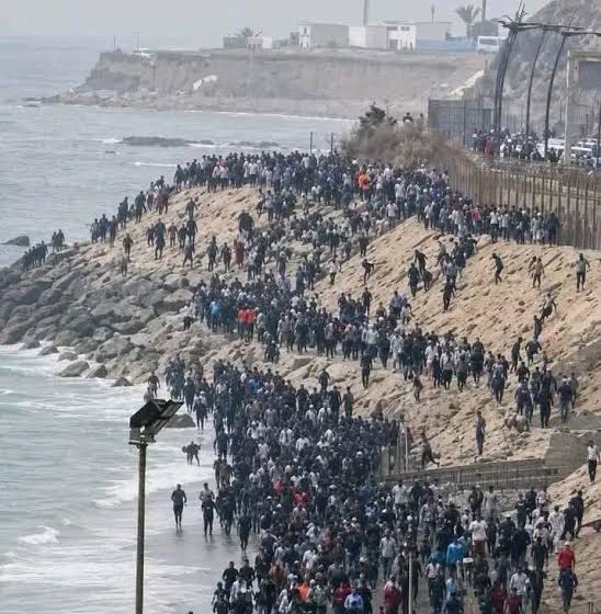 أزمة سبتة تمتد إلى أوروبا.. سويسرا تشدد الخناق على المهاجرين المغاربة