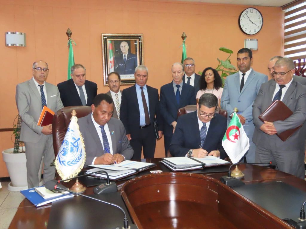 الجزائر ومنظمة الصحة العالمية توقعان برنامج تعاون جديد