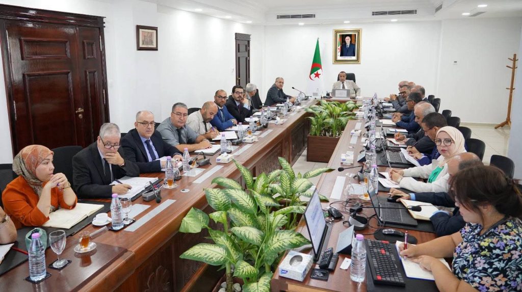 النيجر وكوت ديفوار على طاولة وزير الطاقة.. عجال يوجه بتسريع ملفات الشراكة