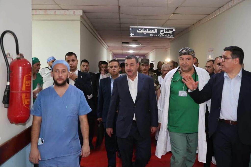 Sur instruction du président Tebboune, le ministre de l’Intérieur mobilisé face aux incendies à Béjaïa et Jijel
