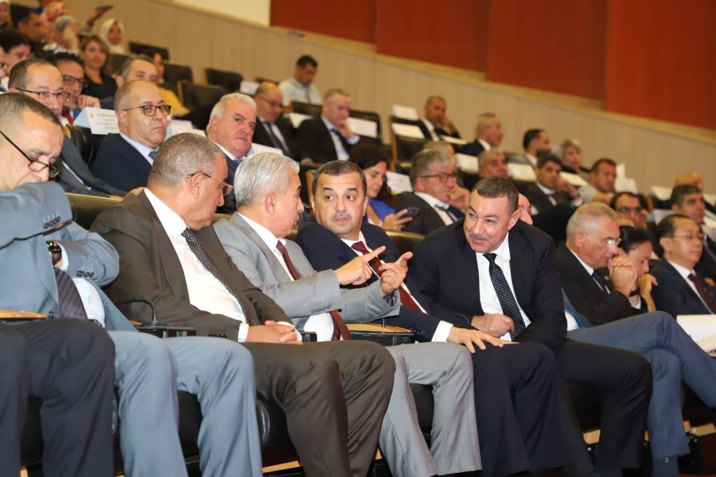 مشروع الفوسفات المدمج.. الجزائر تدشن المرحلة الأولى بعقود مع شريكين إيطالي وصيني