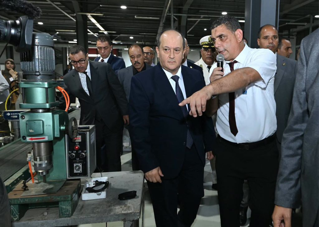 Industrie : Sifi Ghrieb visite une usine automobile à Réghaïa et réaffirme les ambitions de Tebboune