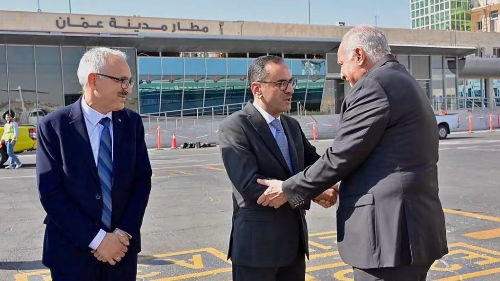 بتكليف من الرئيس الجزائري.. عطاف يحل بالأردن للمشاركة في الاجتماع الوزاري لدعم القدس