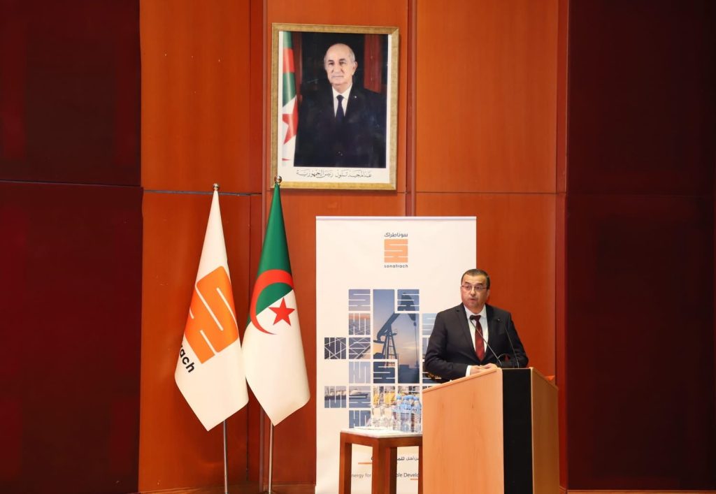 مشروع الفوسفات المدمج.. الجزائر تدشن المرحلة الأولى بعقود مع شريكين إيطالي وصيني