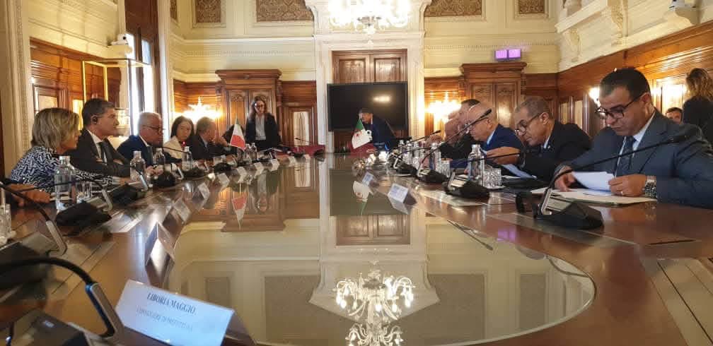 هذا ما دار بين وزير الداخلية الجزائري ونظيره الإيطالي!