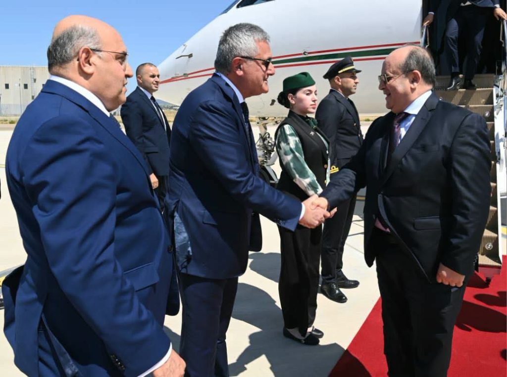ممثلاً للرئيس تبون.. الوزير الأول الجزائري يحلّ بإيطاليا لحضور مراسم افتتاح ألعاب البحر الأبيض المتوسط