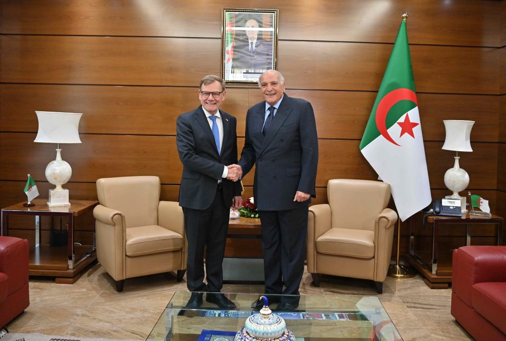 هذا ما دار بين وزير الخارجية الجزائري ونظيره الألماني!