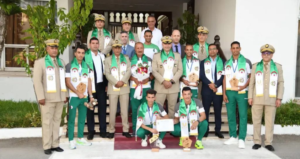 المنتخب العسكري الجزائري للخماسي يعود إلى الجزائر متوجاً بالذهب