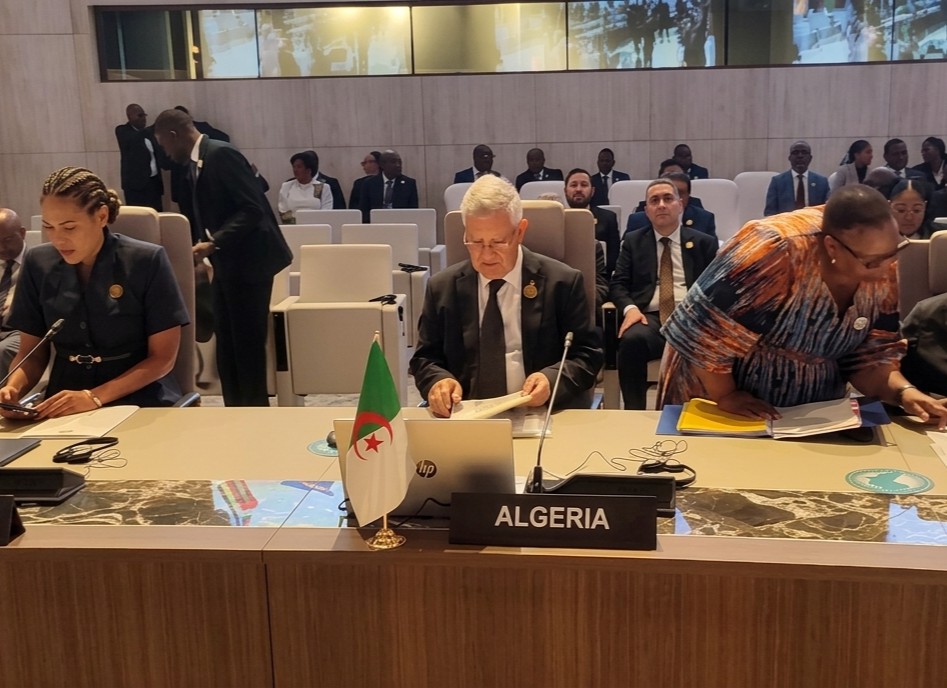 Angola : Azouz Nasri représente le président Tebboune au sommet extraordinaire de l’Union africaine