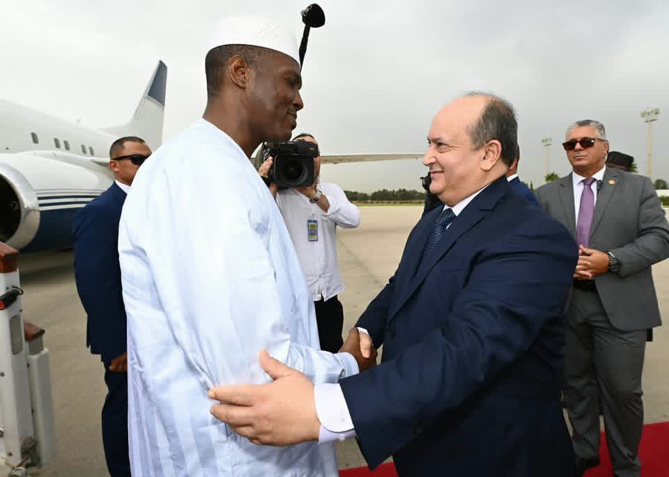 Le Premier ministre malien Abdoulaye Maïga arrive à Alger