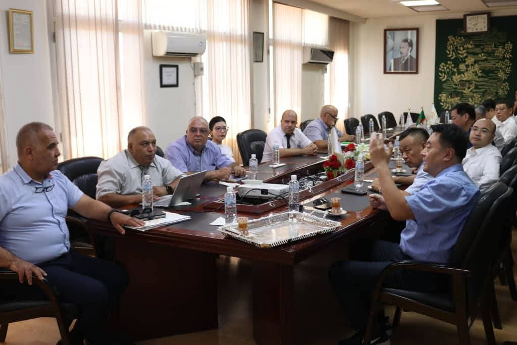 Algérie–Chine : une délégation de Baowu Steel Group en visite à l’Algérienne du Fer et de l’Acier