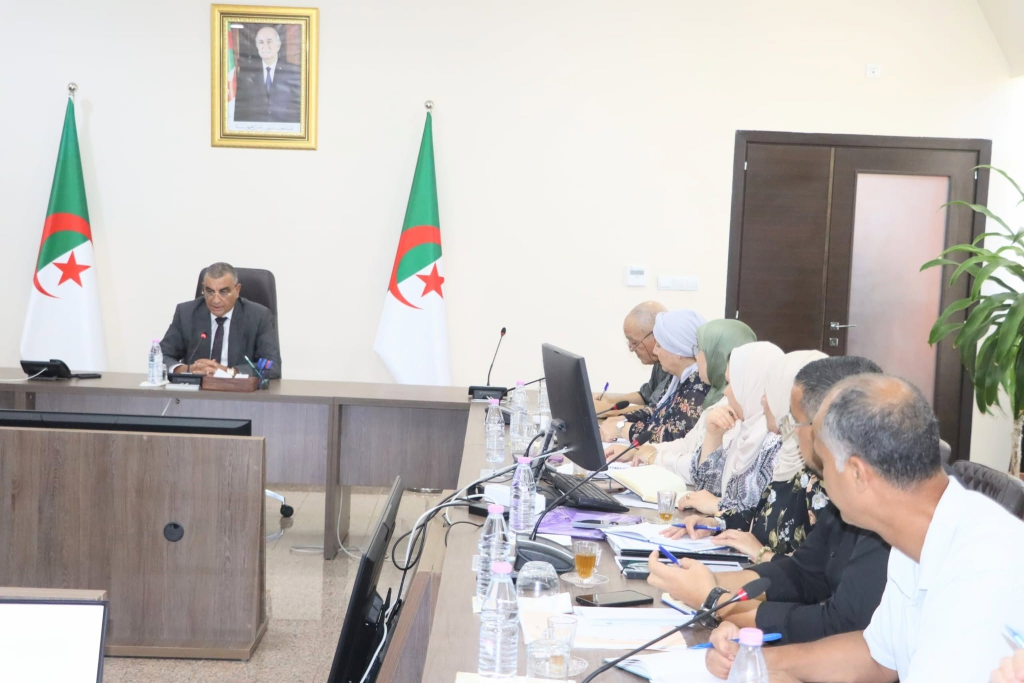 Algérie : le ministre des Travaux publics ordonne d’accélérer les grands projets d’infrastructures