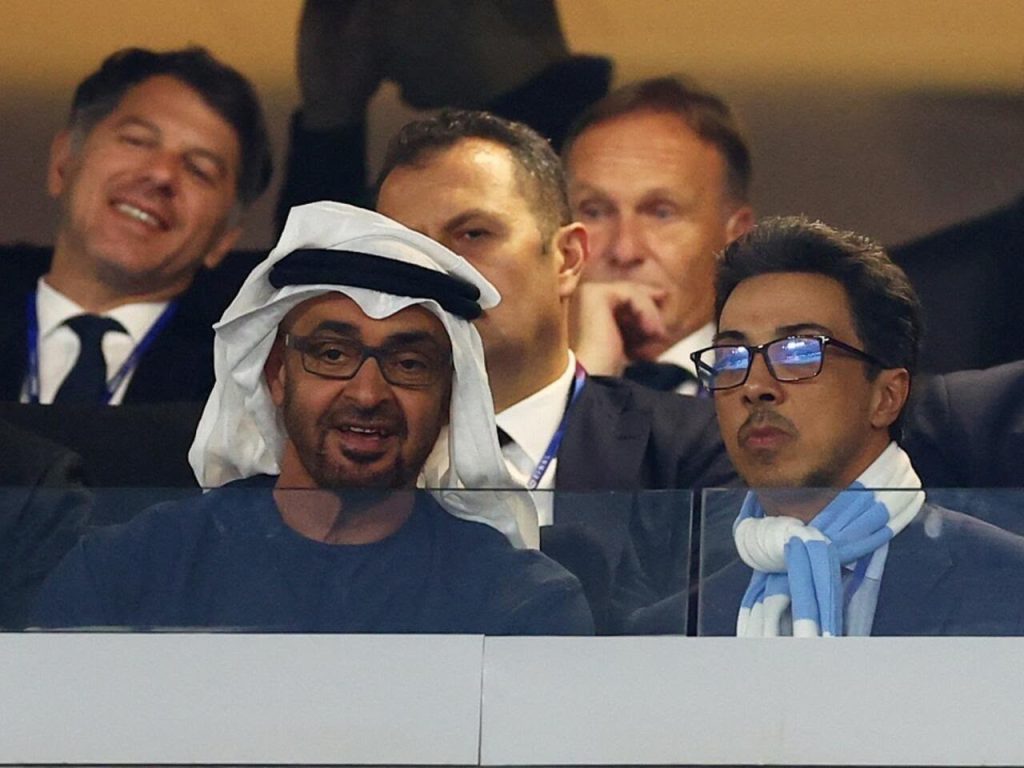 منصور بن زايد شقيق رئيس الإمارات في قفص الاتهام ..فضيحة غسيل أموال تضرب “البريميرليغ “