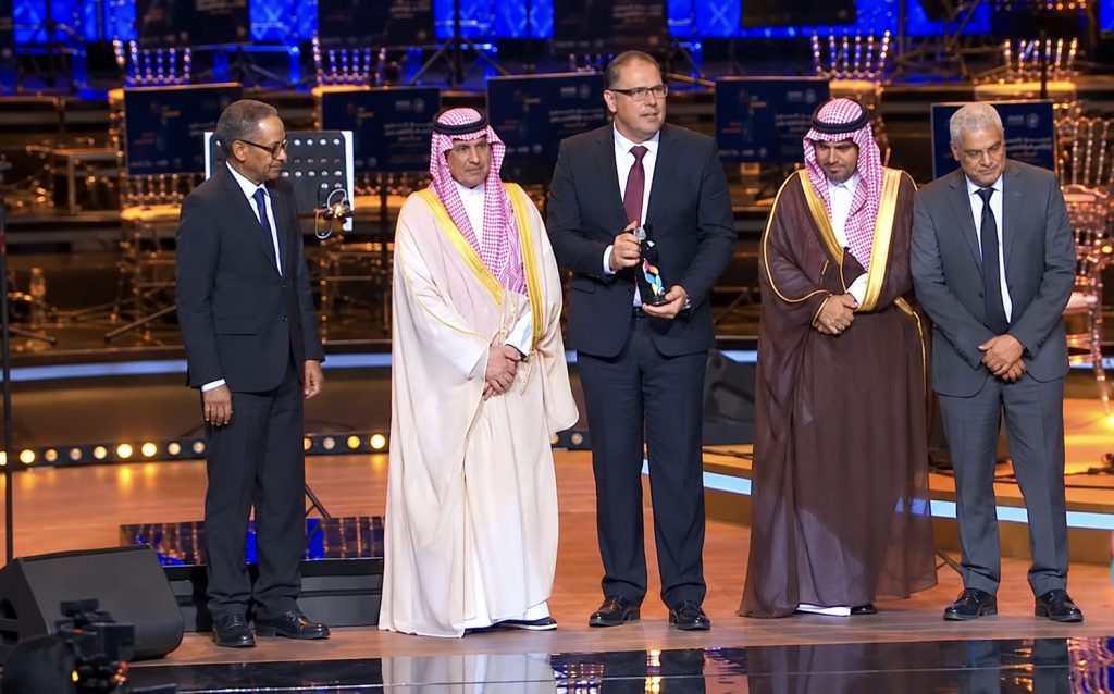 منصات الإبداع الجزائري تتألق قاريًا: التلفزيون الجزائري يبصم على حضور استثنائي ويحصد ثلاث جوائز في مهرجان تونس