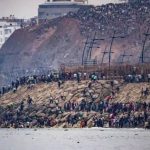 رسميا.. إسبانيا تتهم المغرب بتنسيق دخول المهاجرين إلى سبتة