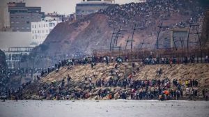 رسميا.. إسبانيا تتهم المغرب بتنسيق دخول المهاجرين إلى سبتة