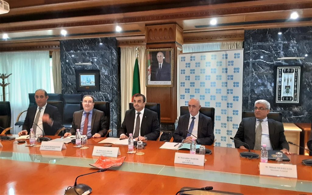 اتفاق الجزائر الذي أنجب «أوبك+» ما يزال يضبط إيقاع سوق النفط العالمية