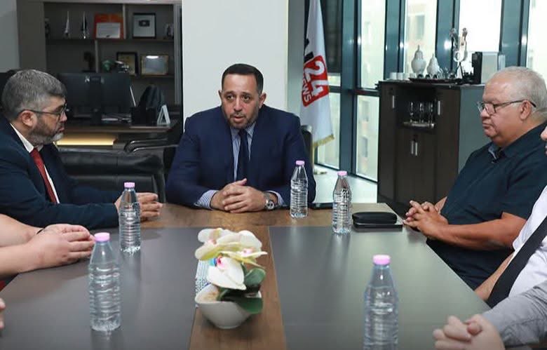ثورة في الإعلام الحكومي الجزائري .. تغييرات نوعية وأسماء وازنة على رأس كبرى المجمعات الإعلامية!