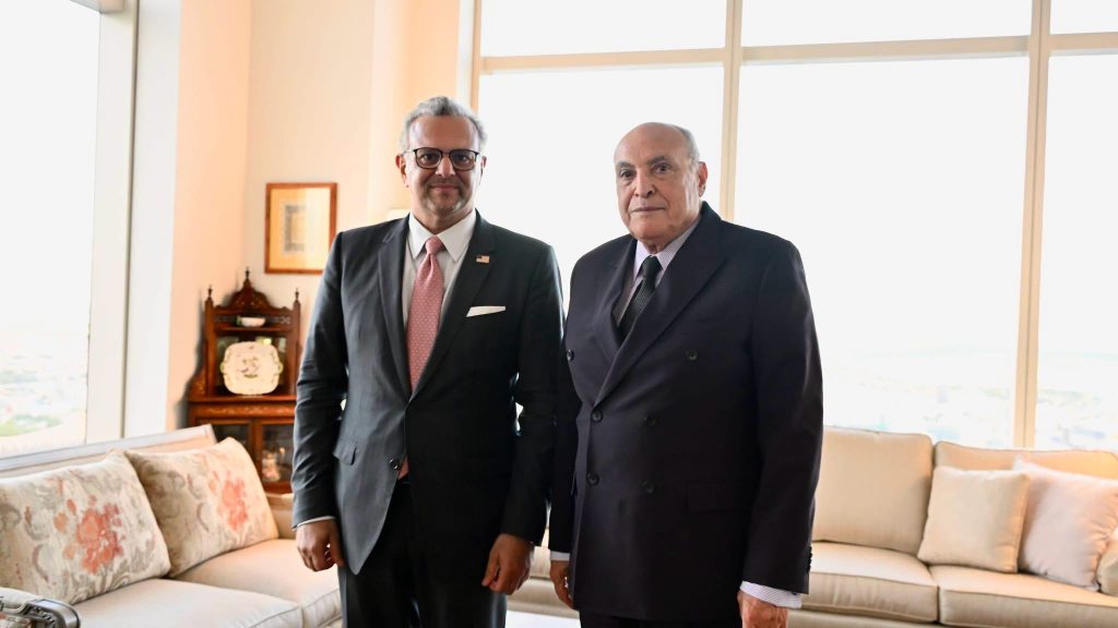عطاف ومسعد بولس يبحثان تعزيز العلاقات الجزائرية الأمريكية وتطورات ملف الصحراء الغربية