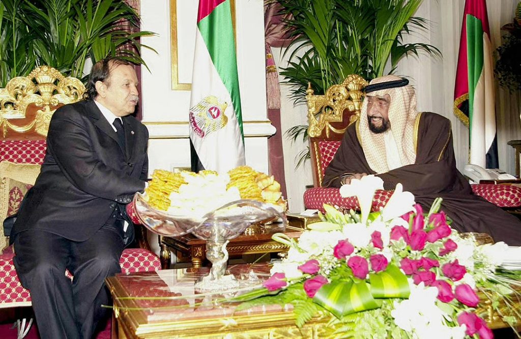 ماذا كان بين بوتفليقة وشهداء الجزائر الأبرار ! ؟