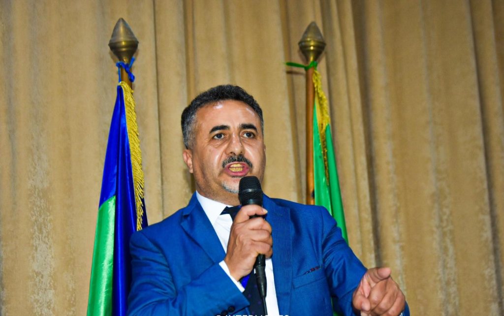أوشيش.. حنون والأرسيدي.. الشعب سيجيبهم يوم 28 نوفمبر القادم!