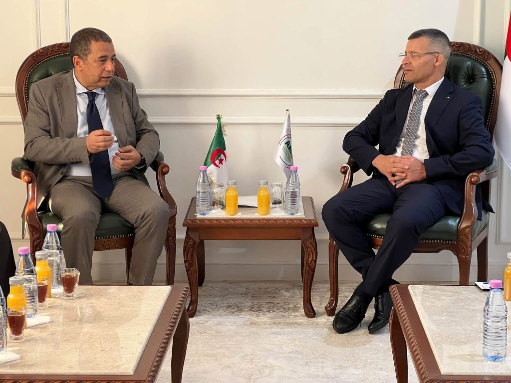 شراكة استراتيجية عابرة للحدود: رجال أعمال تونسيون يبحثون آفاق الاستثمار الواعدة في السوق الجزائرية