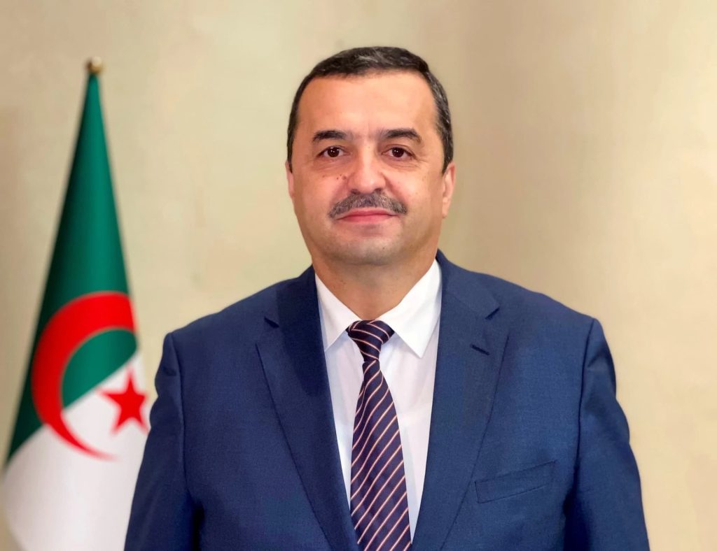 الجزائر تطلق أشغال أكبر مشروع استراتيجي لتحويل الفوسفات شرق البلاد!