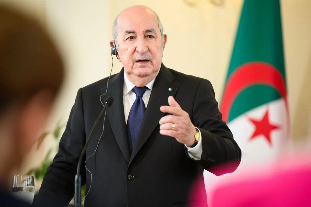 من الانكفاء إلى الصدارة.. الدبلوماسية الجزائرية في عهد تبون
