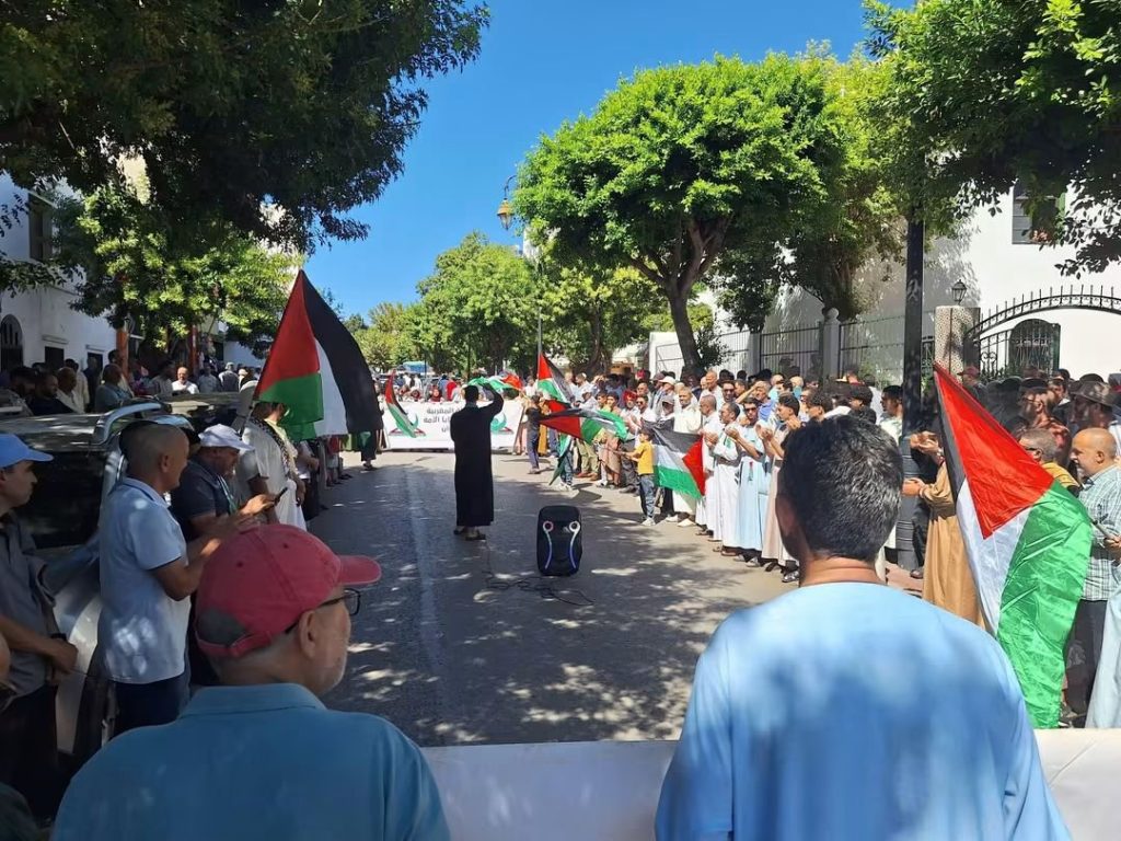 قمع وحشي للاحتجاجات المناهضة للتطبيع في المغرب!