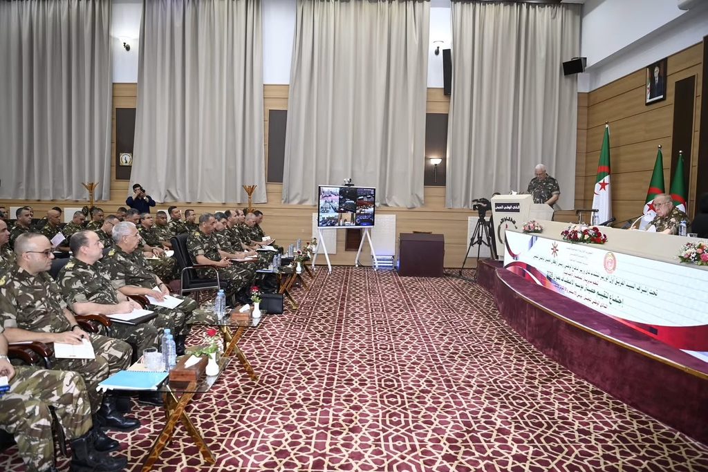 شنقريحة : جاهزية العسكري وكفاءته القتالية ترتبط ارتباطا وثيقا بظروفه الاجتماعية