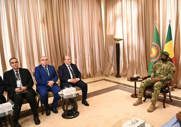 Goïta : « Mon estime est grande » pour le président Tebboune