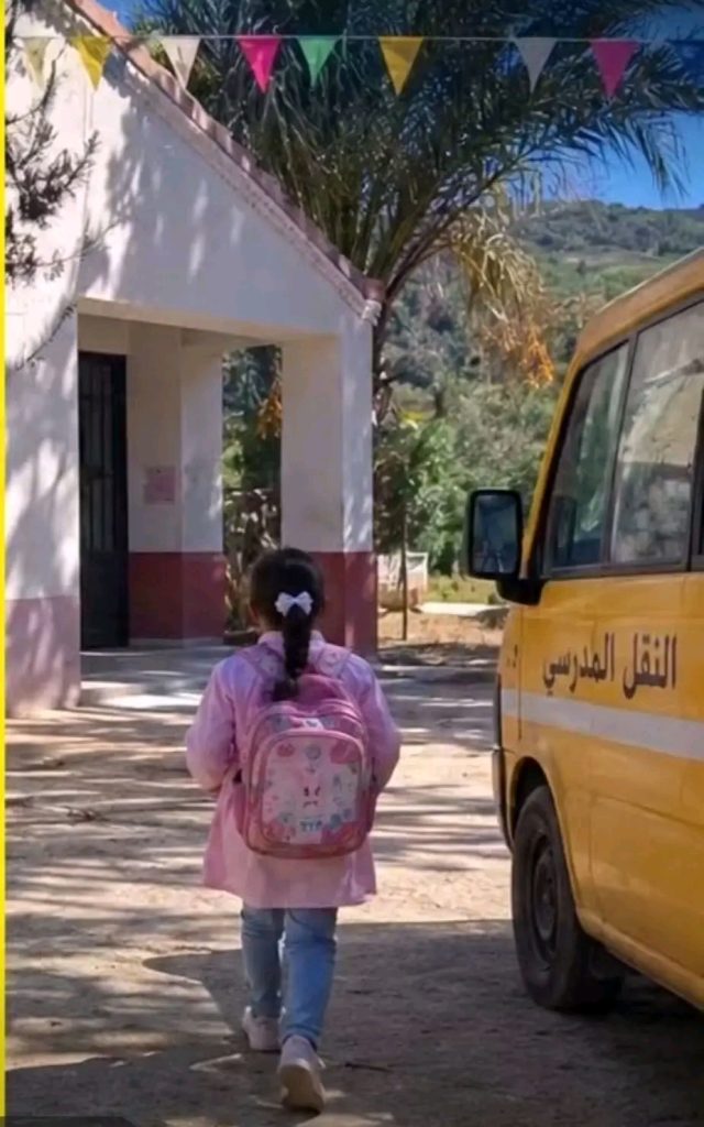 الجزائر تفتح مدرسة لتلميذة واحدة …ما القصة !