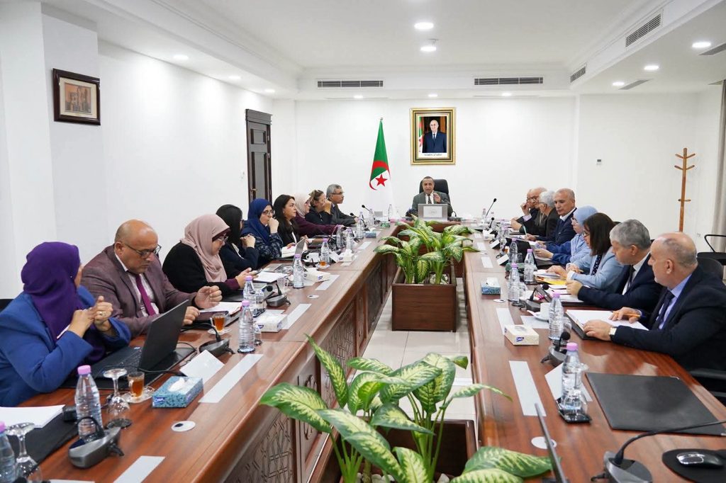 الجزائر تسرّع رقمنة قطاع الطاقة وتضع البنية التحتية لسونلغاز تحت المجهر