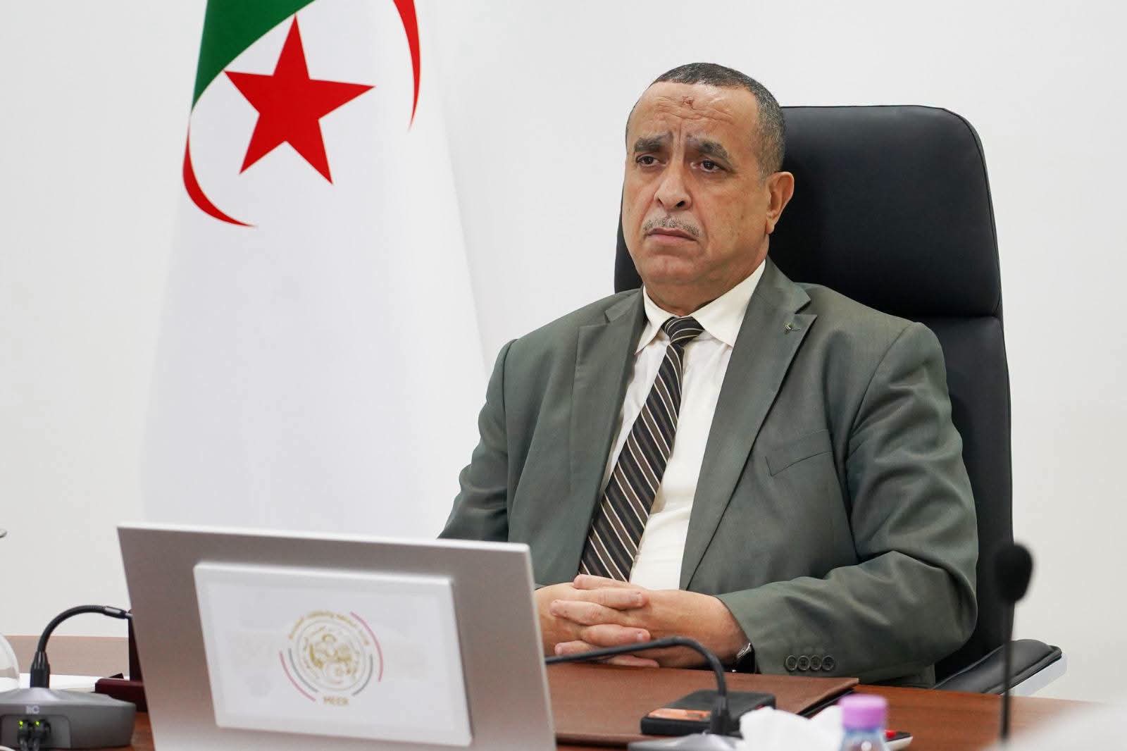 الجزائر تسرّع رقمنة قطاع الطاقة وتضع البنية التحتية لسونلغاز تحت المجهر