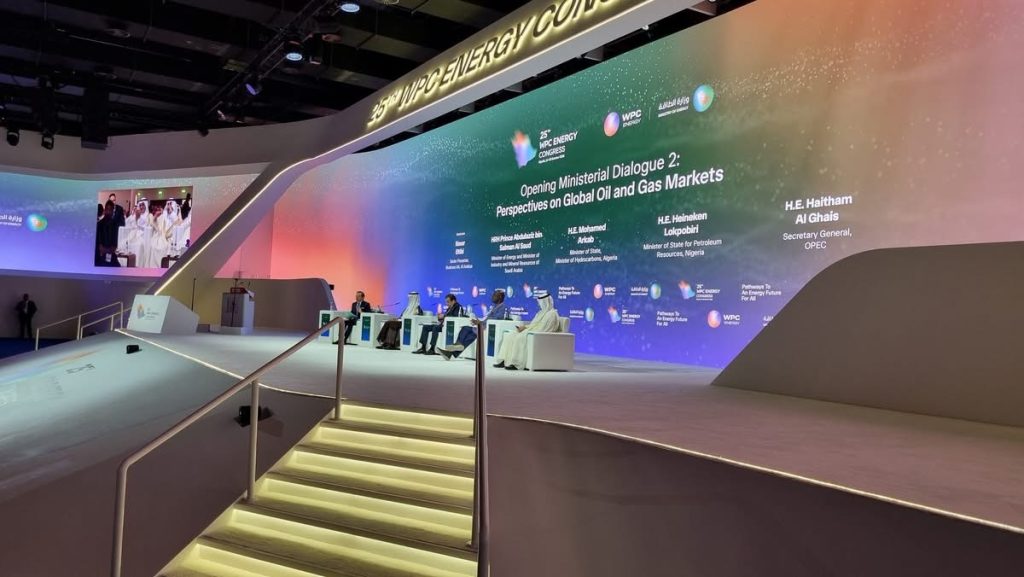  من أضخم مؤتمر طاقوي.. الجزائر تطرح أوراقها الطاقوية الكبرى أمام عمالقة النفط والغاز في العالم!