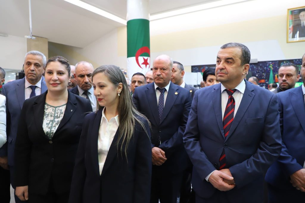 الجزائر تسجل 37.5 مليار دولار من صادرات المحروقات و17 اكتشافا جديدا!