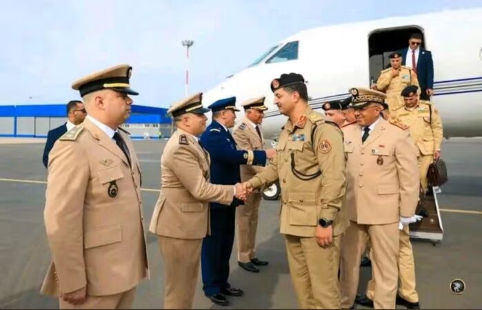 مجلة فرنسية تكشف ما لم يُروَ عن خبايا العلاقة بين المغرب وعشيرة حفتر.. ما علاقة الإمارات وإسرائيل؟