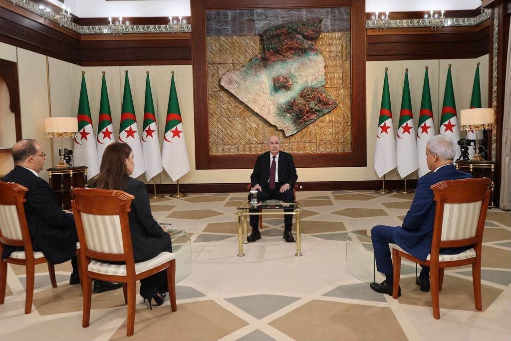 تبون يتصدر عناوين الأخبار في كبرى وسائل الإعلام العالمية ..حوار تلفزيوني عابر للحدود !